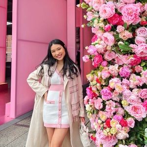 Meet your Posher, Phoebe